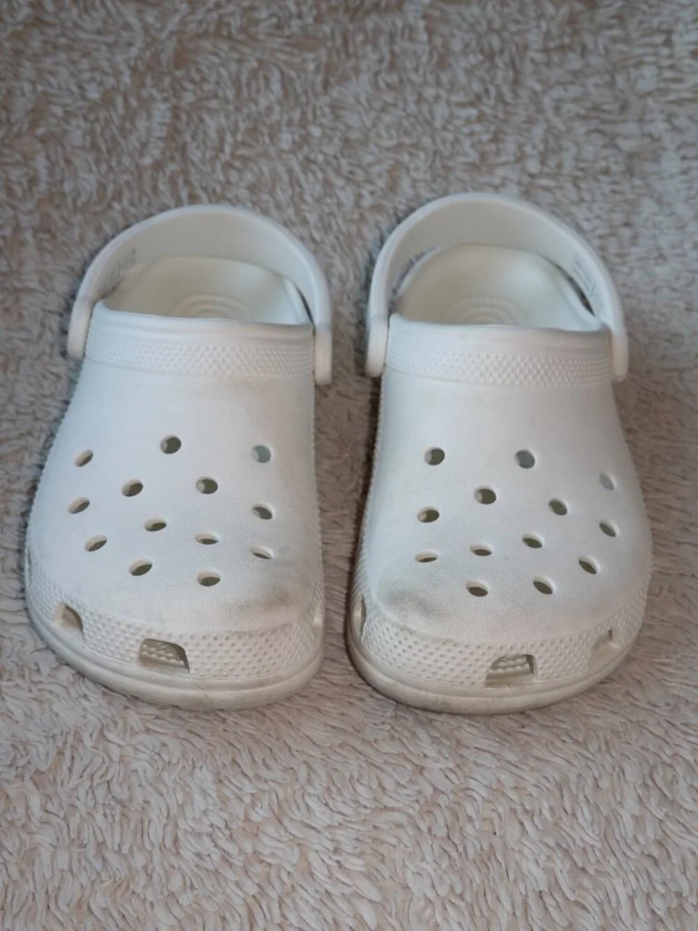 Kid's Size 4 Classic White Crocs Clog, Crocs Kid's Classic Clog